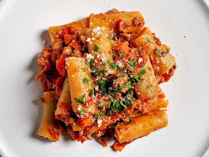Pasta bolognese on plate.