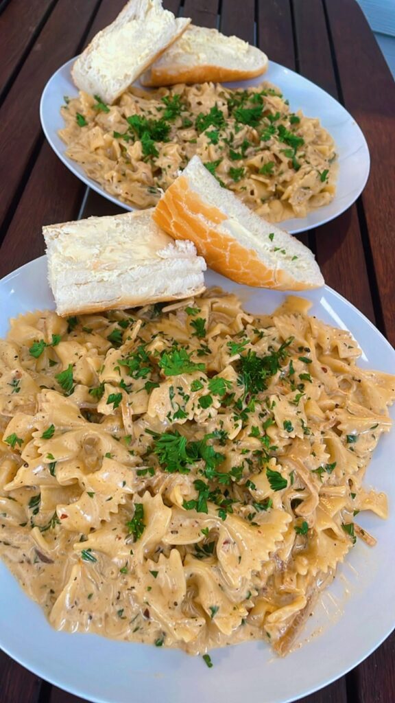 Caramelised Onion & Chilli Oil Pasta