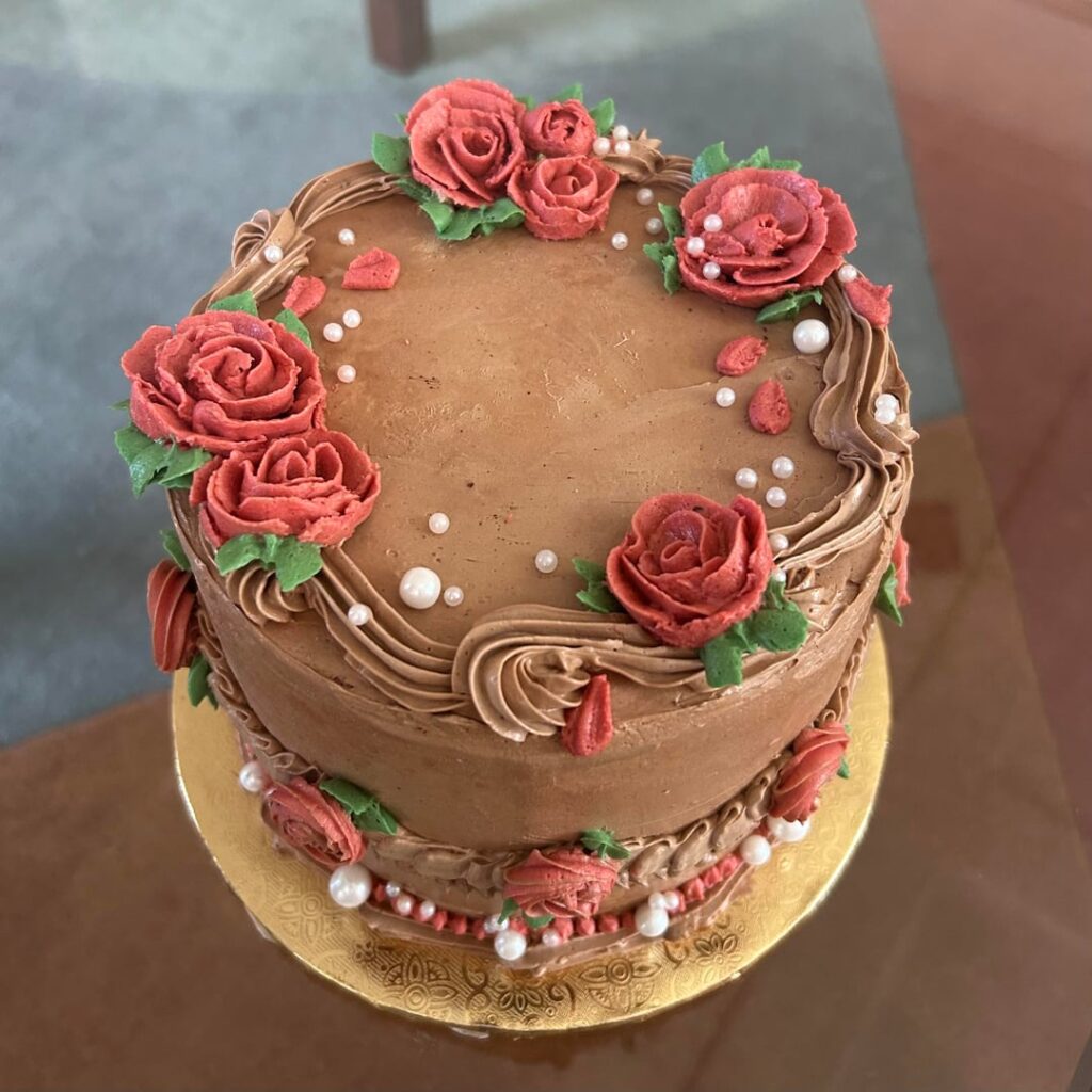 Did buttercream roses for the first time in 5 years!!