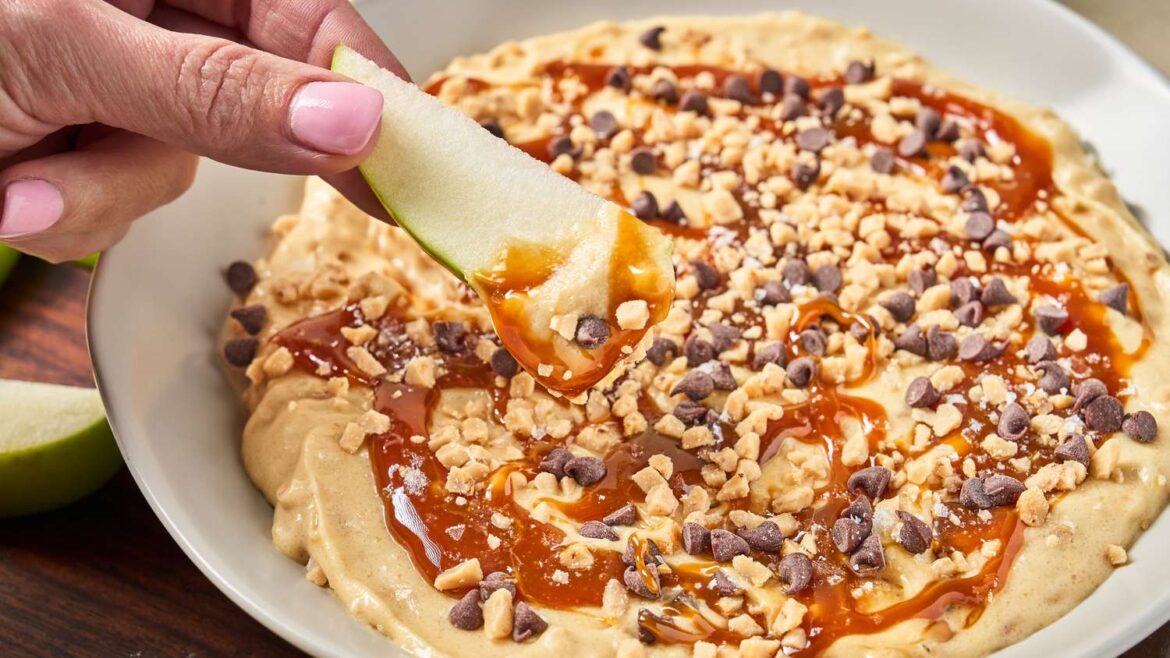 We Tried This Grandma’s Viral Dessert Dip and It’s a ’15/10′ We Tried This Grandma's Viral Dessert Dip and It's a '15/10'