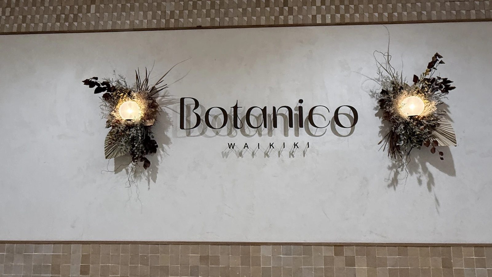 BOTANICO sign