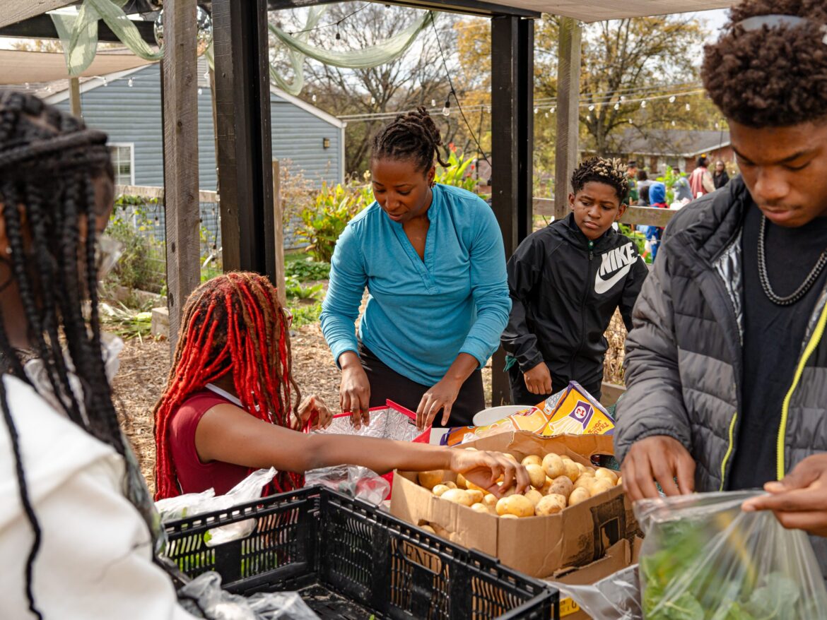 Food Insecurity Crisis Deepens Amidst SNAP Pause Food Insecurity Crisis Deepens Amidst SNAP Pause