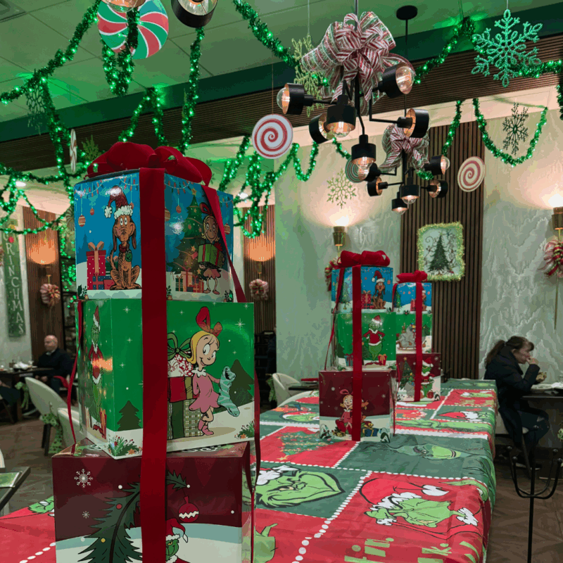 Cucina Calandra- Grinch's Grotto