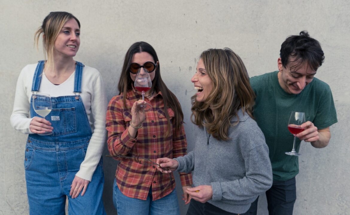 winemakers mocked us, now they call weekly for non-alcoholic wine tips