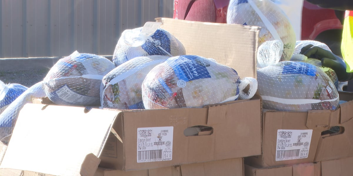 Permian Basin Mission Center gives away free turkeys