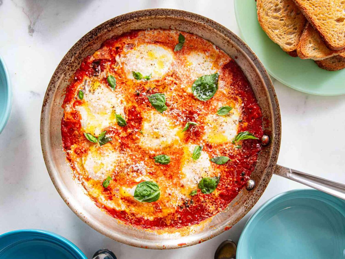 Would Eggs in Purgatory (Basically, Italian Shakshuka) work to make ahead?