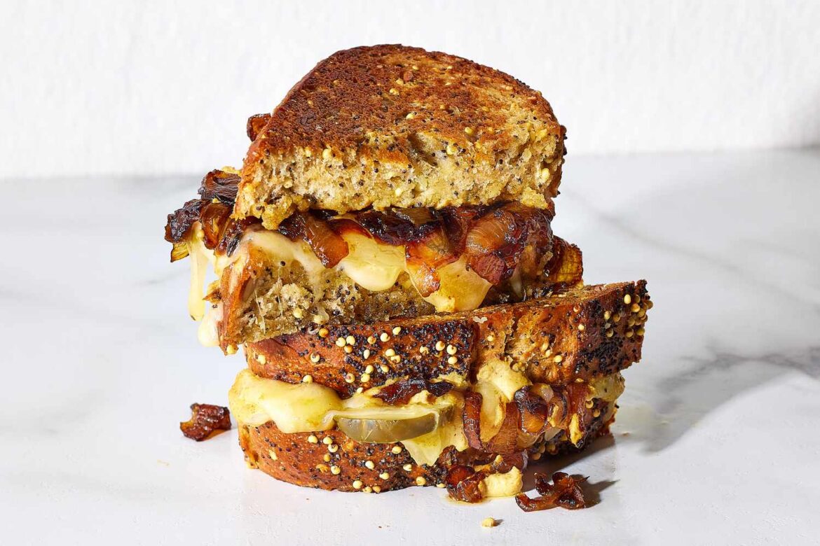10 Irresistibly Melty Grilled Cheese Recipes