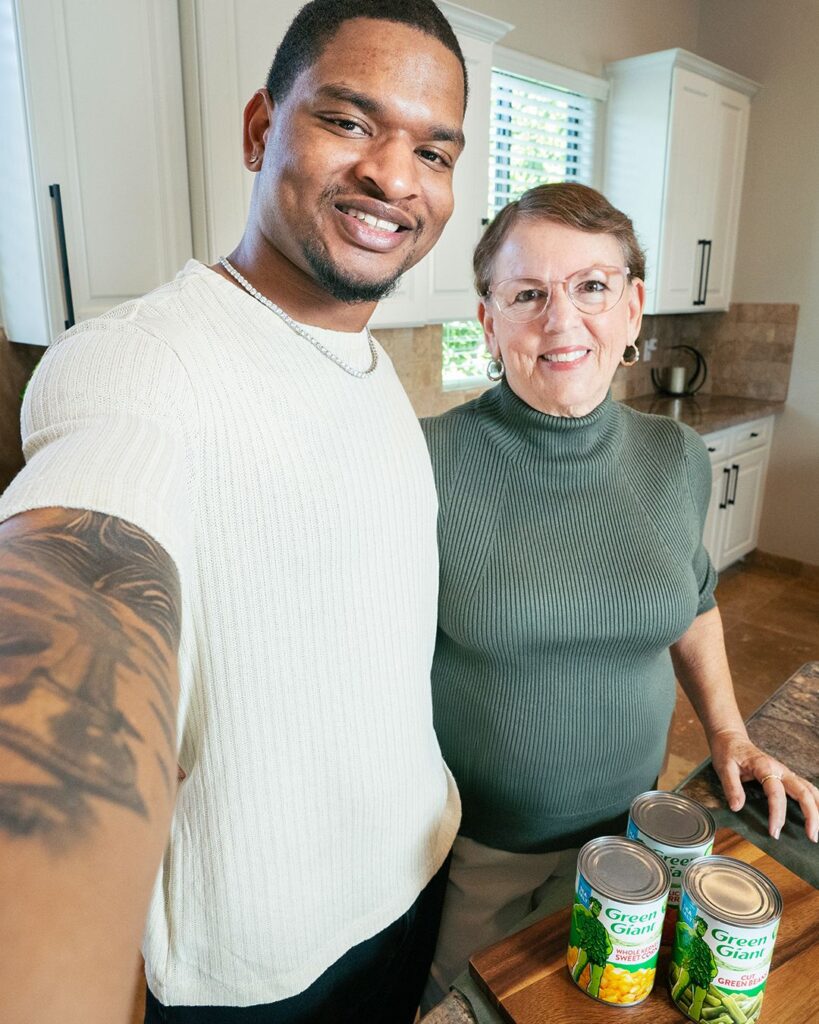 ‘Thanksgiving Grandma' Wanda and Jamal's Must-Have Thanksgiving Dishes