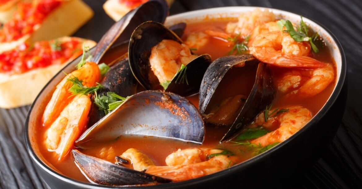 25 Feast of the Seven Fishes Recipes for an Italian Holiday