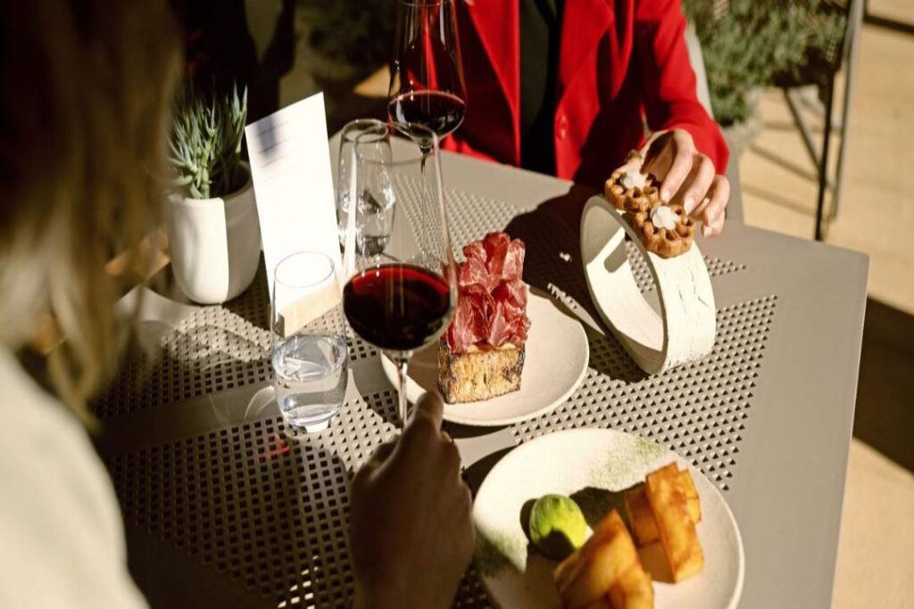 Maxwell Wines Wins Prestigious Global Award, Elevating South Australian Wine Tourism to New Heights Maxwell wines win tourism award for wine