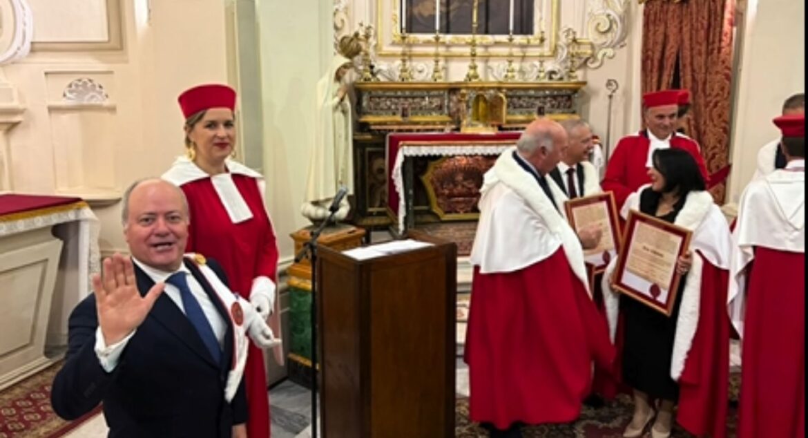 Eyebrows raised as Curia used for induction of French wine brotherhood