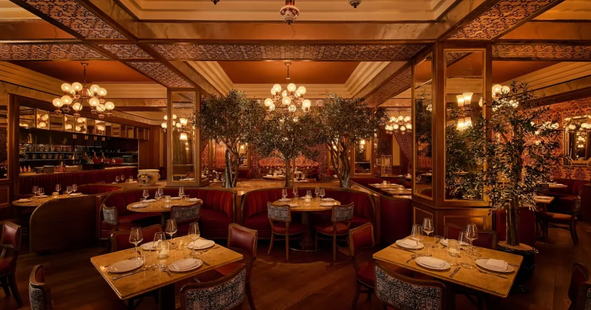 Luxurious Roman Dining by Evan Funke Luxurious Roman Dining by Evan Funke