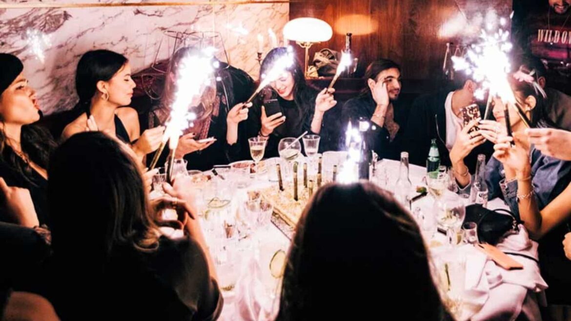 Top 10 festive restaurants to dine and listen to good music in Paris