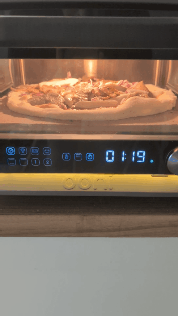 Pizza time Ooni Volt 2 w Biscotto stone