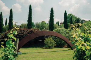 Ottella's Arco Casalino, 2007 Mauro Staccioli. Corten steel.