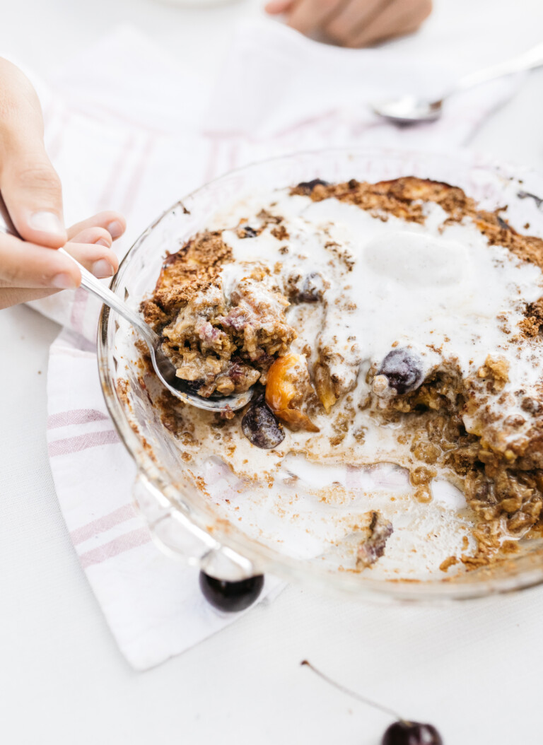 stone fruit crisp with cinnamon crumble