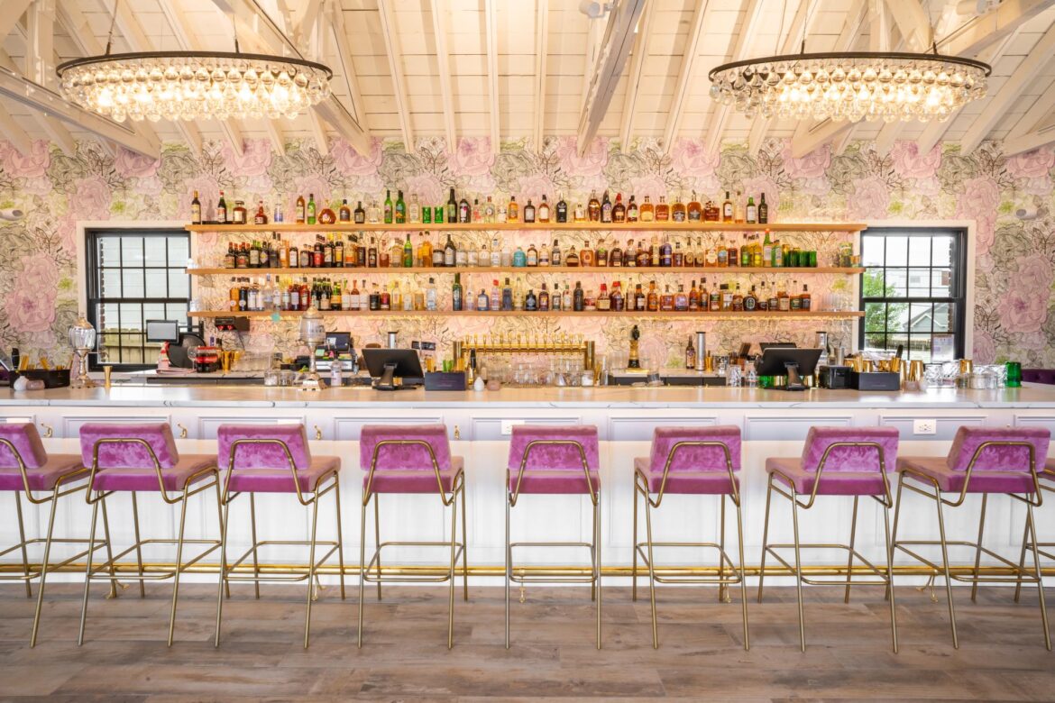 A Taste of Excellence: MICHELIN Guide Announces Inaugural American South Selection :: Michelin North America, Inc. Supperland_bar___photo_by_Kenty_Chung.jpg