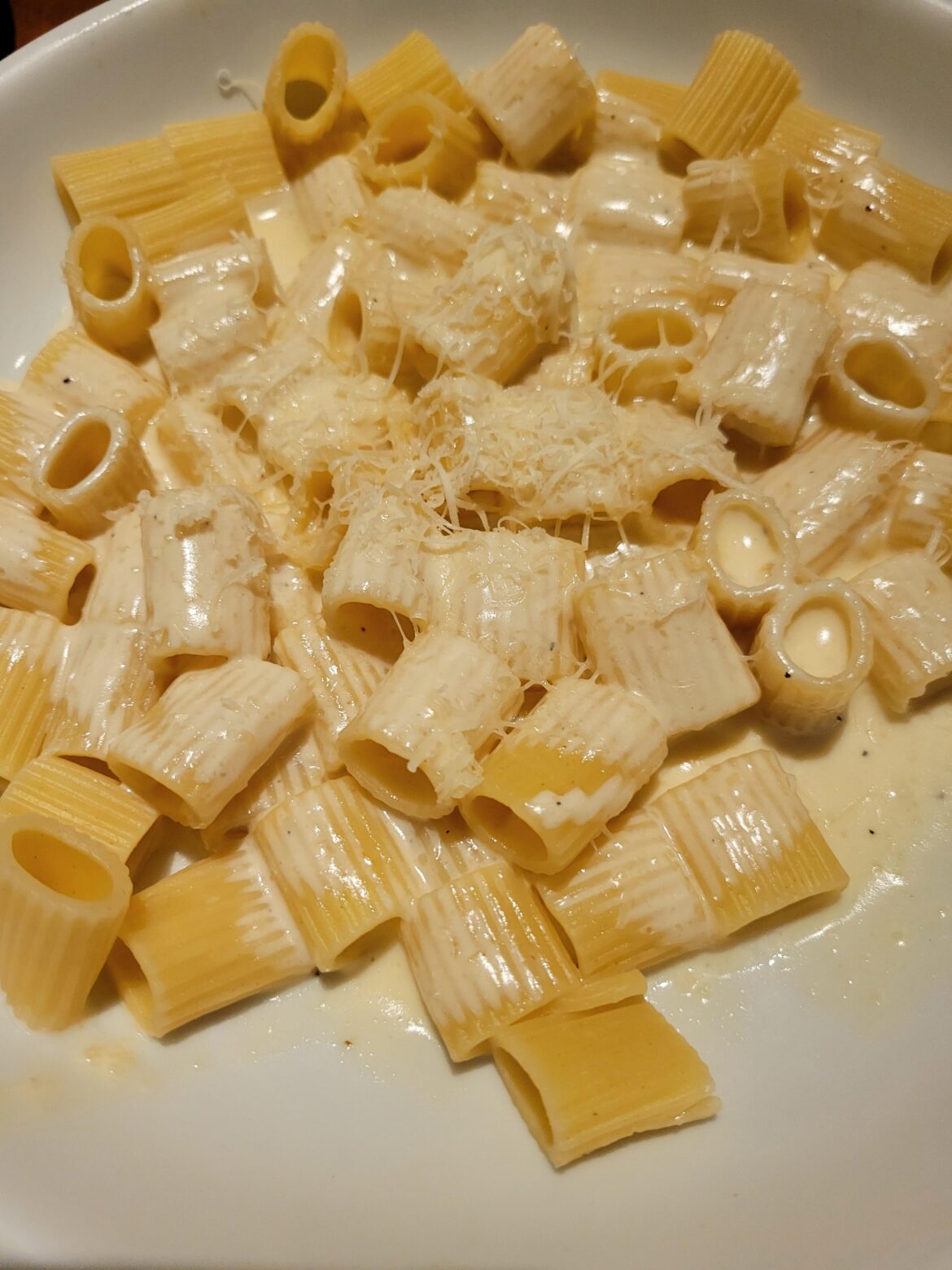 Yum yum! I love Alfredo sauce.