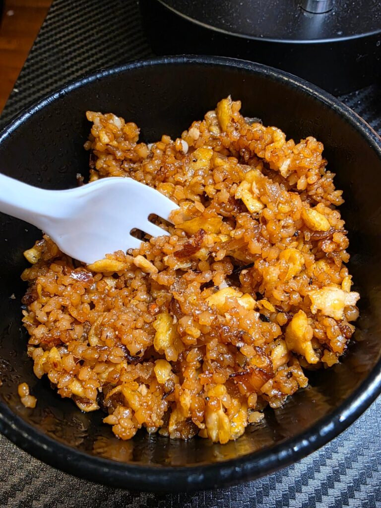 Some months ago, I wanted to make egg fried rice but lacked rice. Therefore, I used pastina instead.