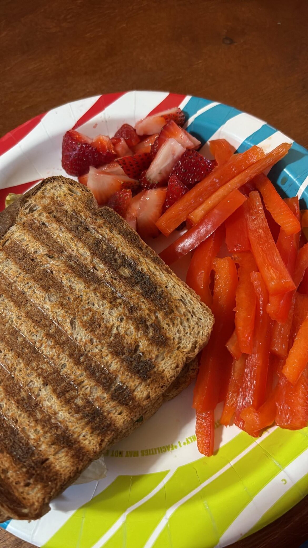Salmon Burger W/ Cheese, Bell Pepper & Strawberry 🤤