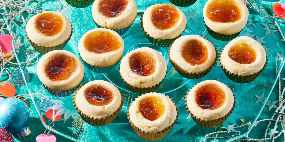 20 Easy Christmas Cookies Anyone Can Bake