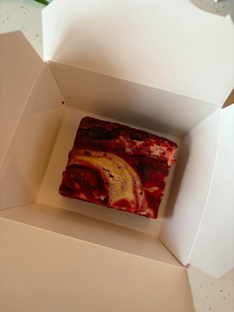 red velvet brownie calories?
