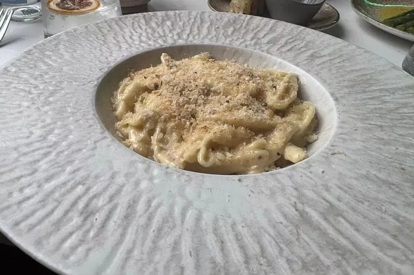 Crab macaroni cheese at La Burrata