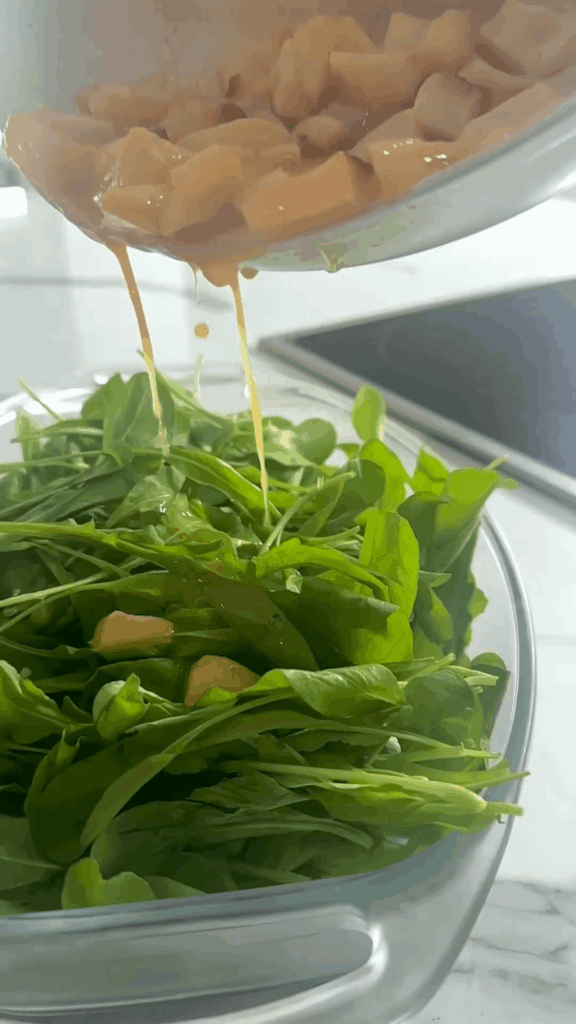 Pear and blue cheese salad