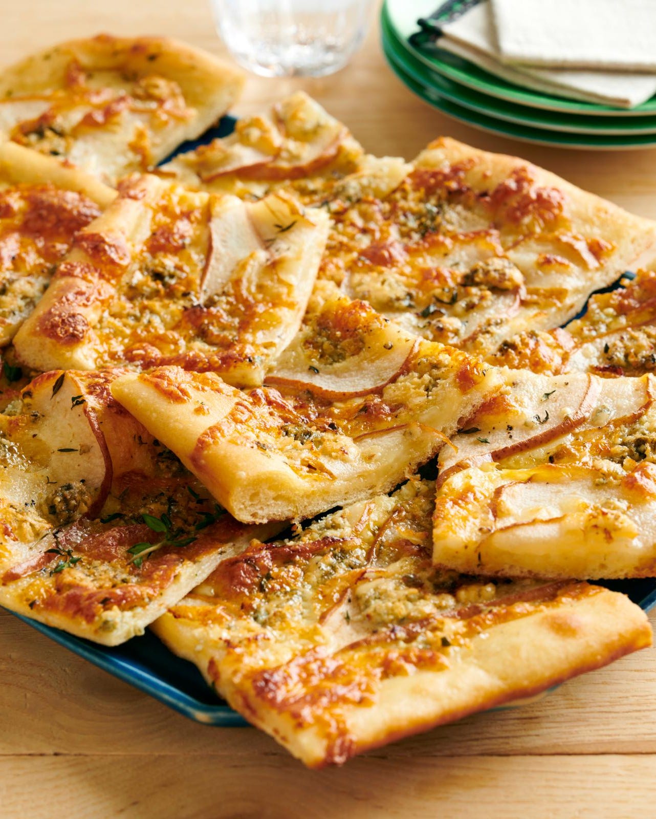 pioneer woman blue cheese and pear flatbread