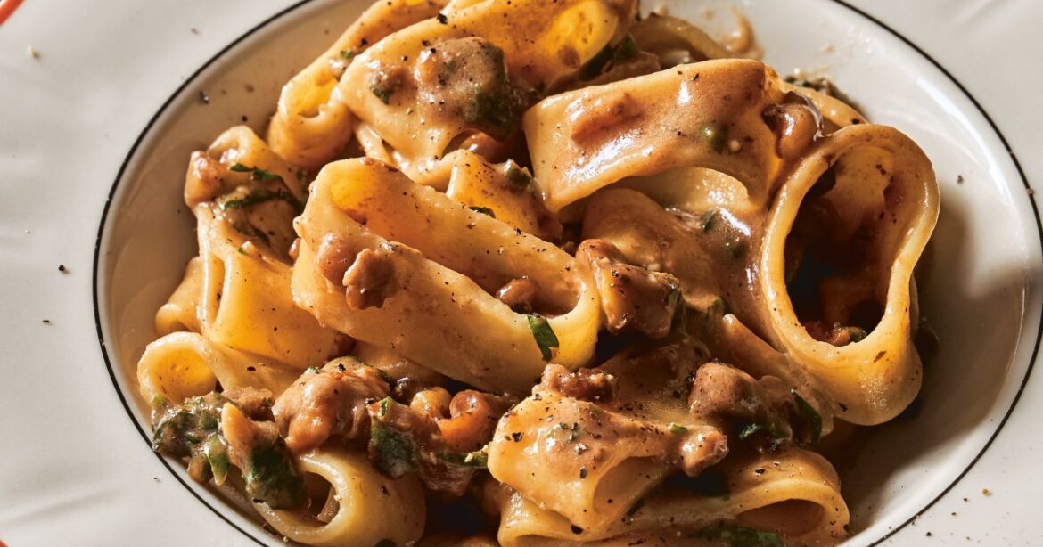 Pasta Cacio e Walnut Recipe Pasta Cacio e Walnut Recipe