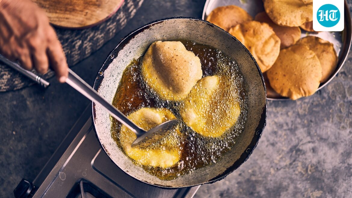 Dietician shares how to correctly balance your diet to gain the most benefits from ‘healthy’ cooking oils Dietician shares how to correctly balance your diet to gain the most benefits from ‘healthy’ cooking oils