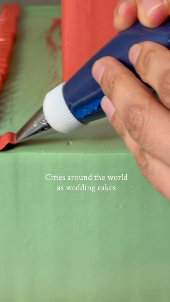 Seoul as a wedding cake by April’s Baker in London 🌸