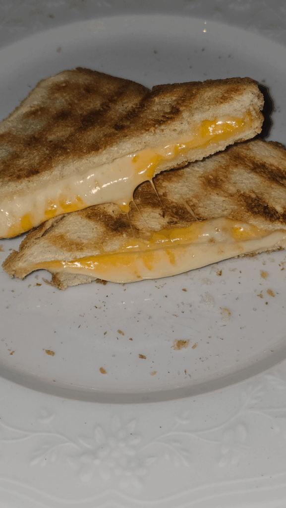 Cheddar-gouda for the easiest late night craving