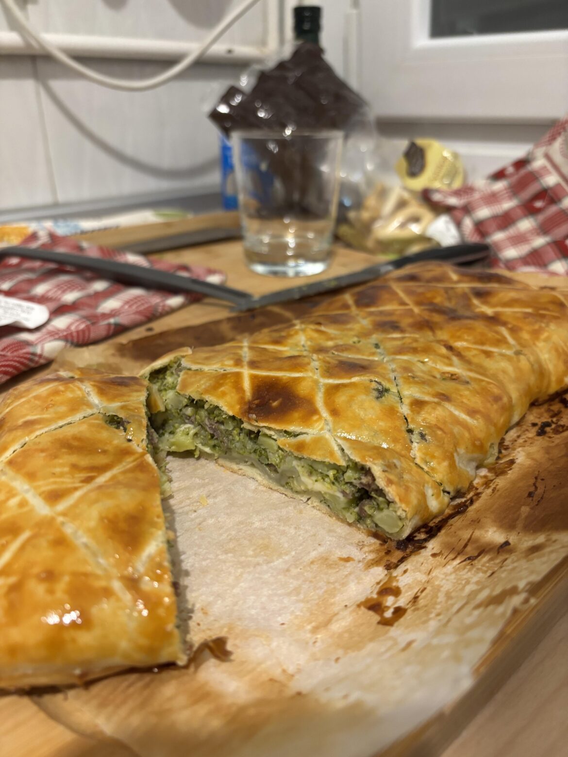 Strudel broccoli salsiccia e provolone
