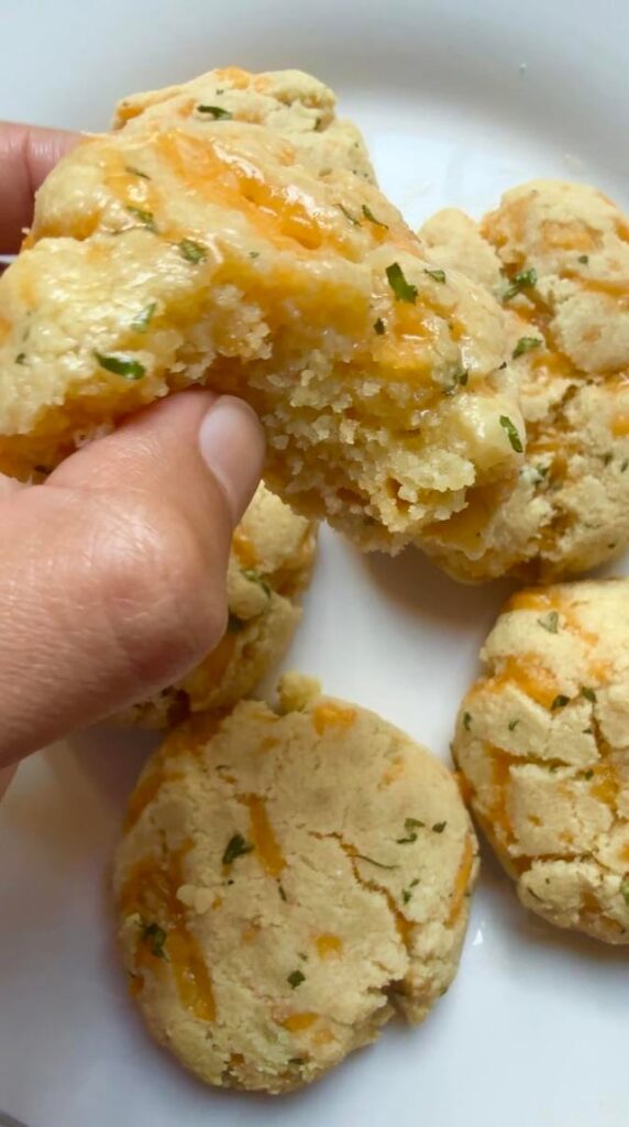 Cheesy Garlic Biscuits