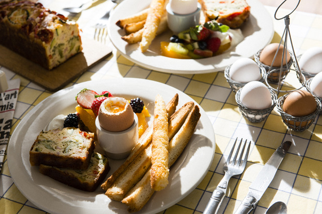 World Breakfast All Day offers a one-plate French breakfast menu (1,500 yen)