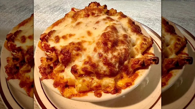 Cheesy baked pasty casserole