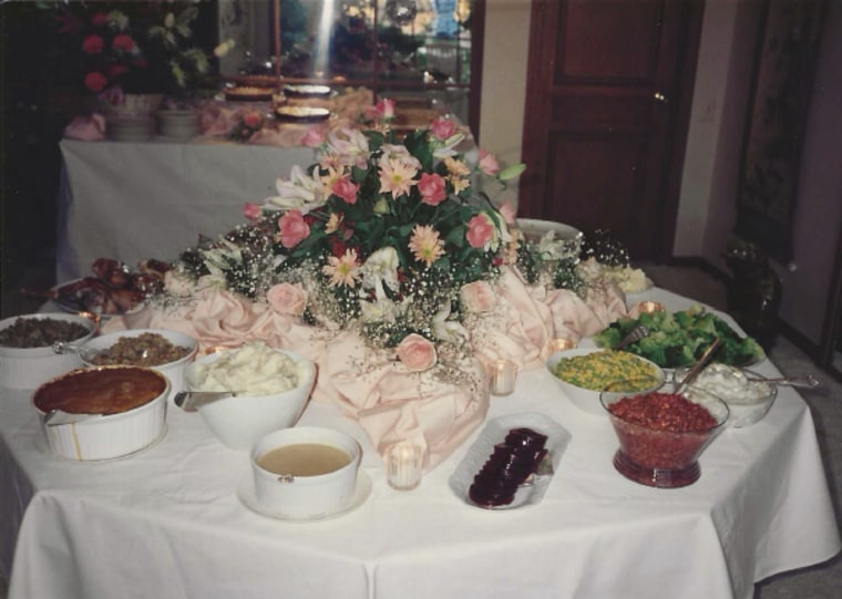 Thanksgiving dinner buffet at Elizabeth Taylor's home.