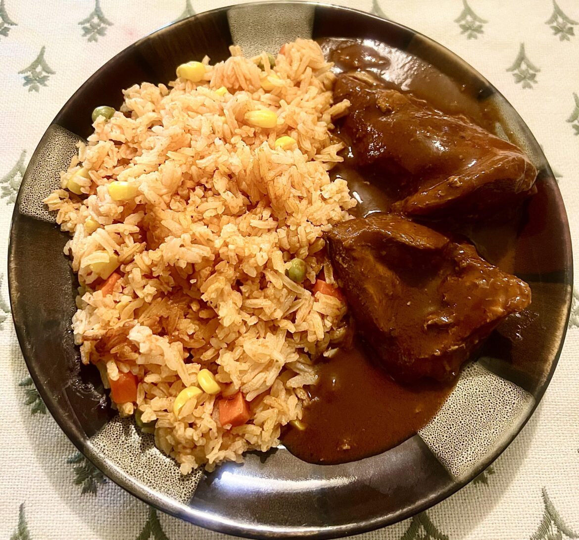 Mole con Pollo