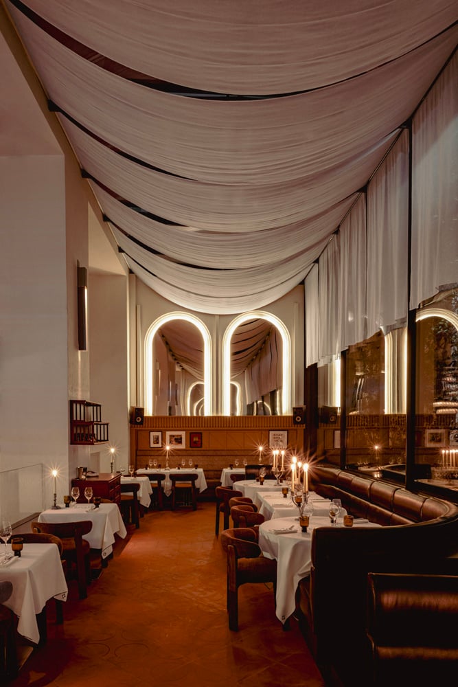 The main room of the brasserie restaurant Temple & Chapon in Paris, 3rd arrondissement.