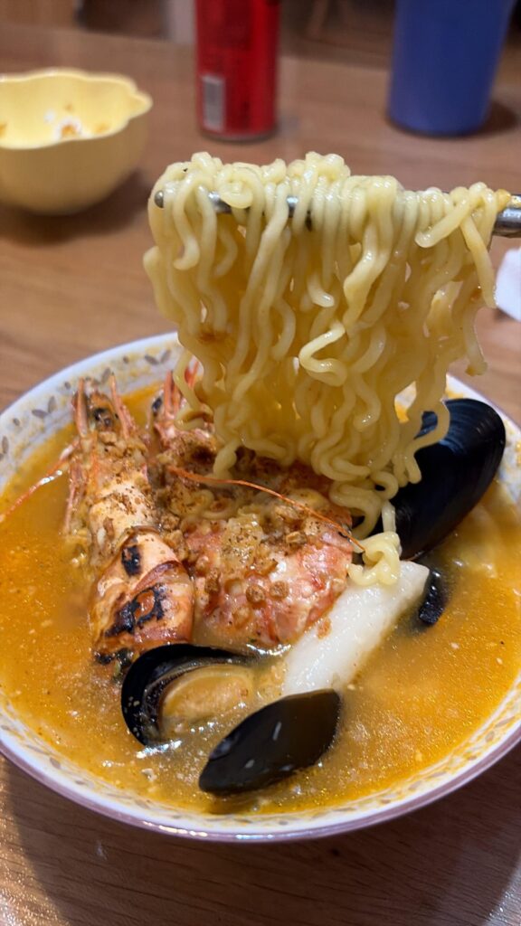 Hastily whipped up a Shin Raymun and threw in some shrimp and mussels. It ain’t a looker but it tasted awesome.