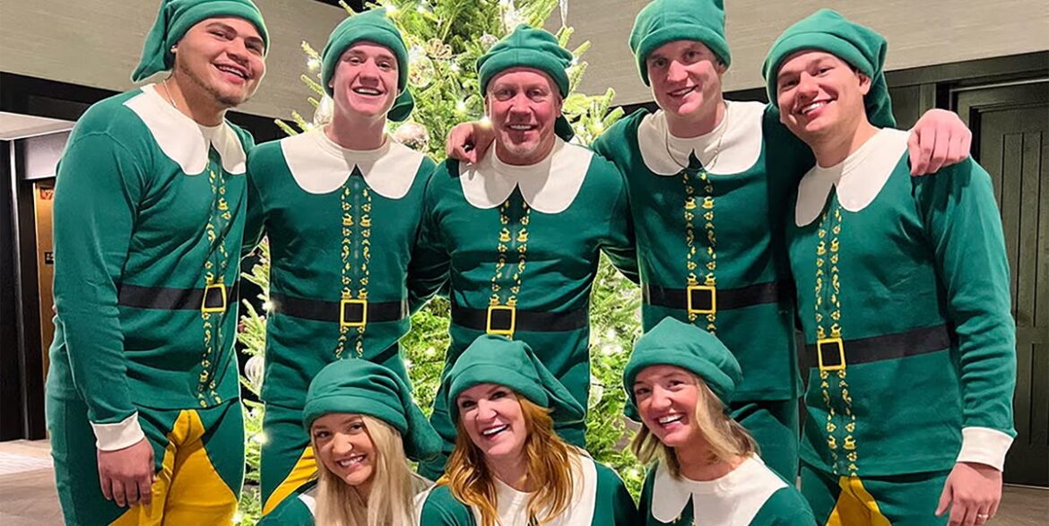 20 Best Matching Family Christmas Pajama Sets for the Family