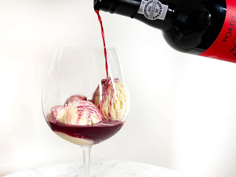 The Reason Why Everyone’s Pouring Red Wine Over Vanilla Ice Cream Yahoo lifestyle home