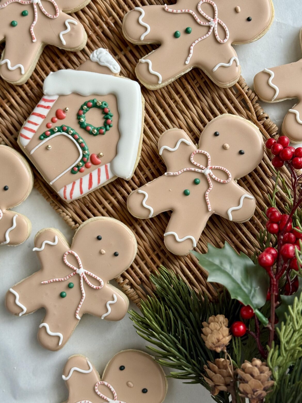Run run as fast as you can, you can’t catch me I’m the gingerbread man!