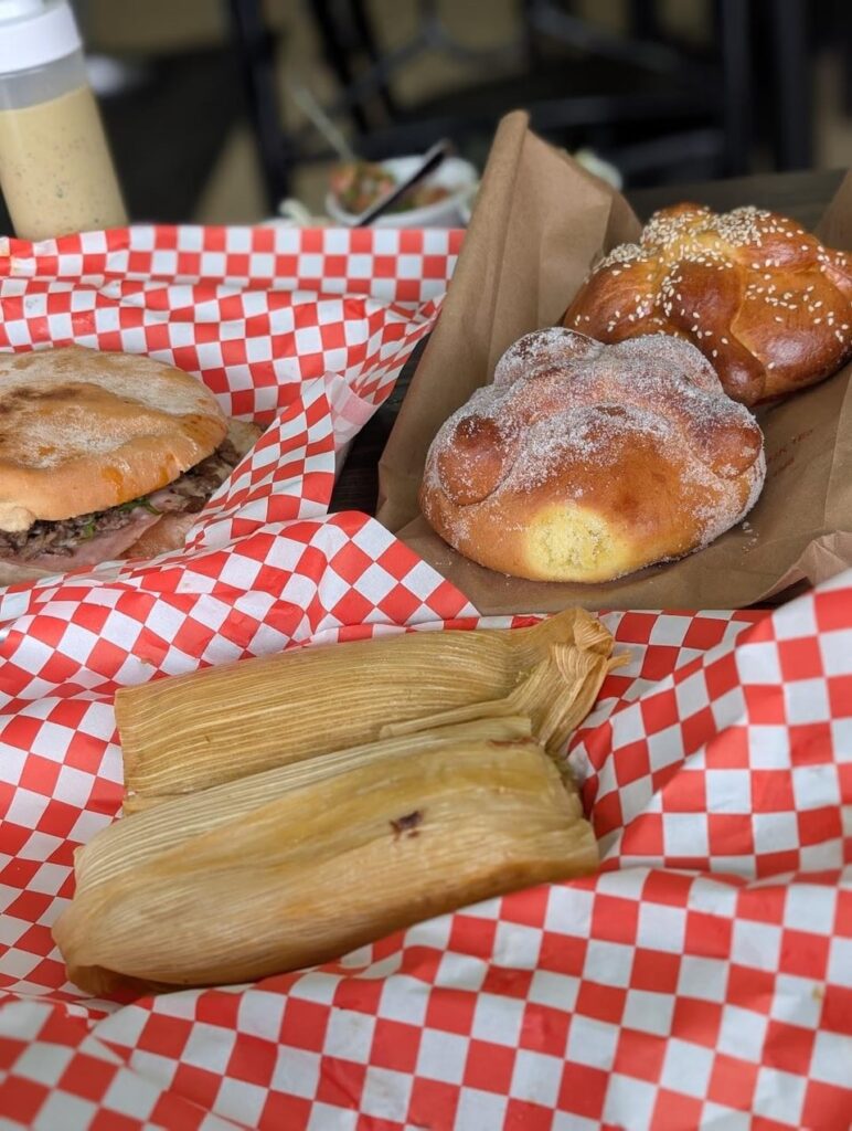 This weekend is Day of the Dead. Here's Pan de muerto/Bread of the dead + various items from La Única Panadería + La Única Restaurant in North York. Feliz Día de los Muertos!