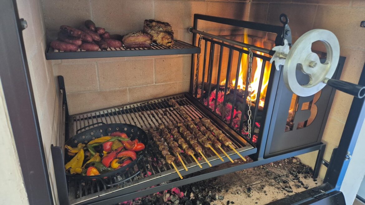 Waiting for the gringos