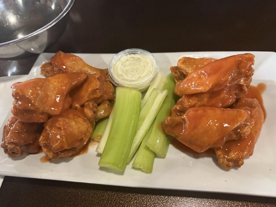 The best wings I’m so grateful 😭😭