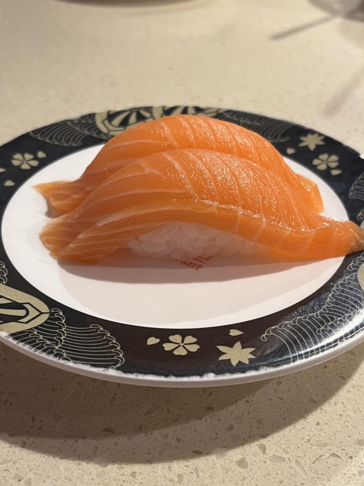 salmon nigiri