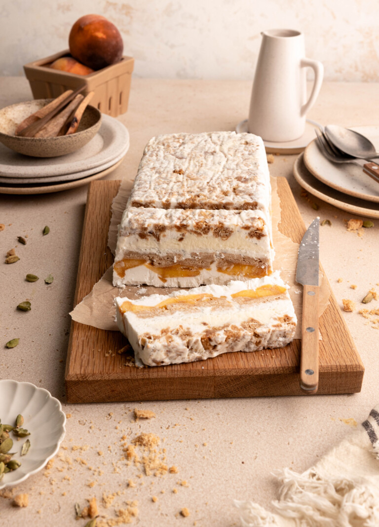 peach crumble icebox cake_late summer recipes