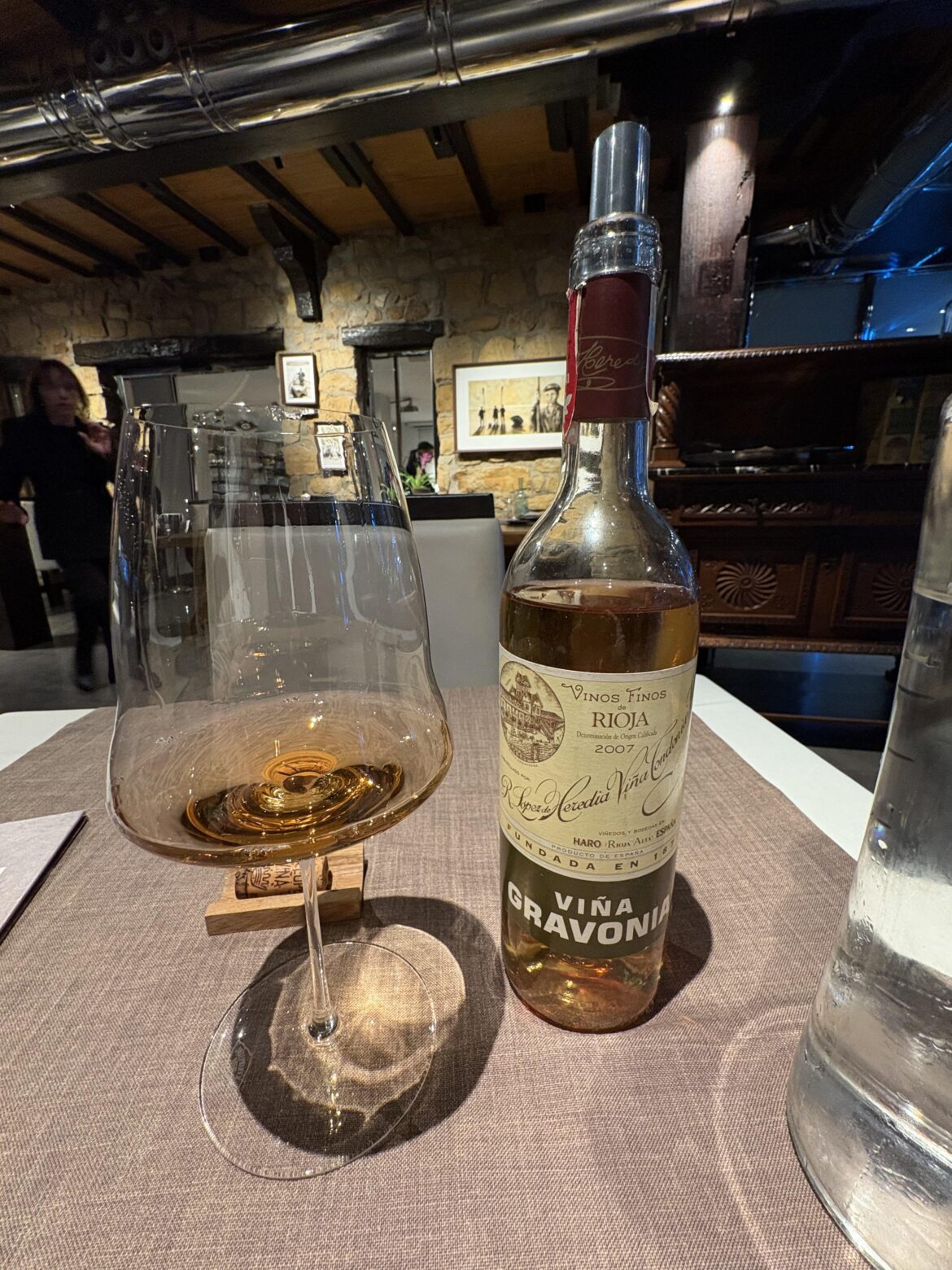 Saw 2007 R Lopez de Heredia Viña Gravonia on the menu, at an irresistible price, so had to order it